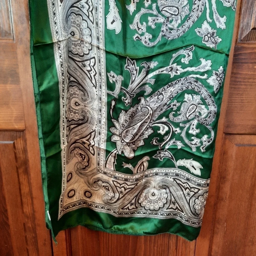 Vintage 100% Thai Silk Dark Green Brown Paisley Print Patterned Scarf